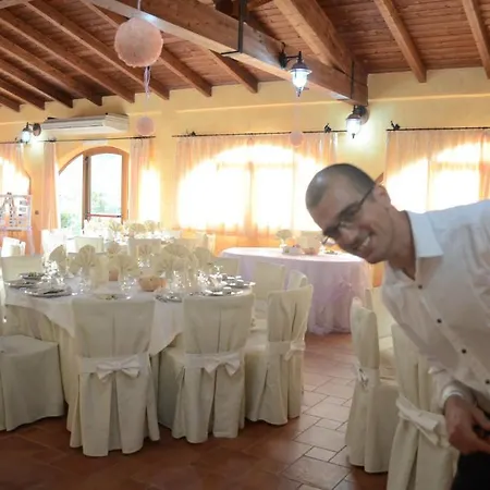 Giardino Corte Rubja إيغليزياس